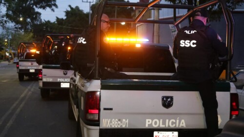 pasajeros golpean asaltantes combi.jpg