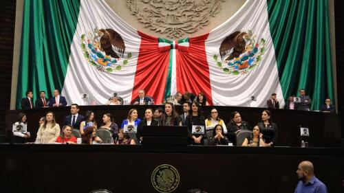 07-marzo-2019-Este-jueves-se-llevo-a-cabo-una-sesion-solemne-con-motivo-del-Dia-Internacional-de-la-Mujer-que-se-celebra-cada-8-de-marzo.-Diputadas-de-Morena-PAN-PRI-PES-PT-MC-PRD-PVEM-y-sin-partido