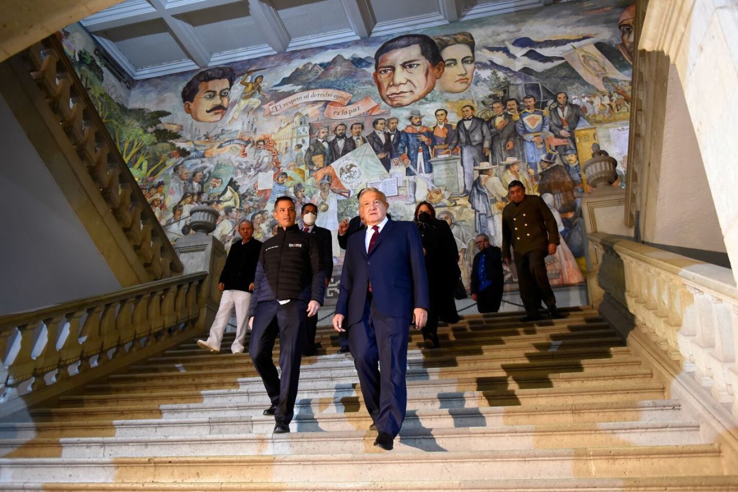 Médicos valoran si me debo vacunar pronto o esperar: AMLO