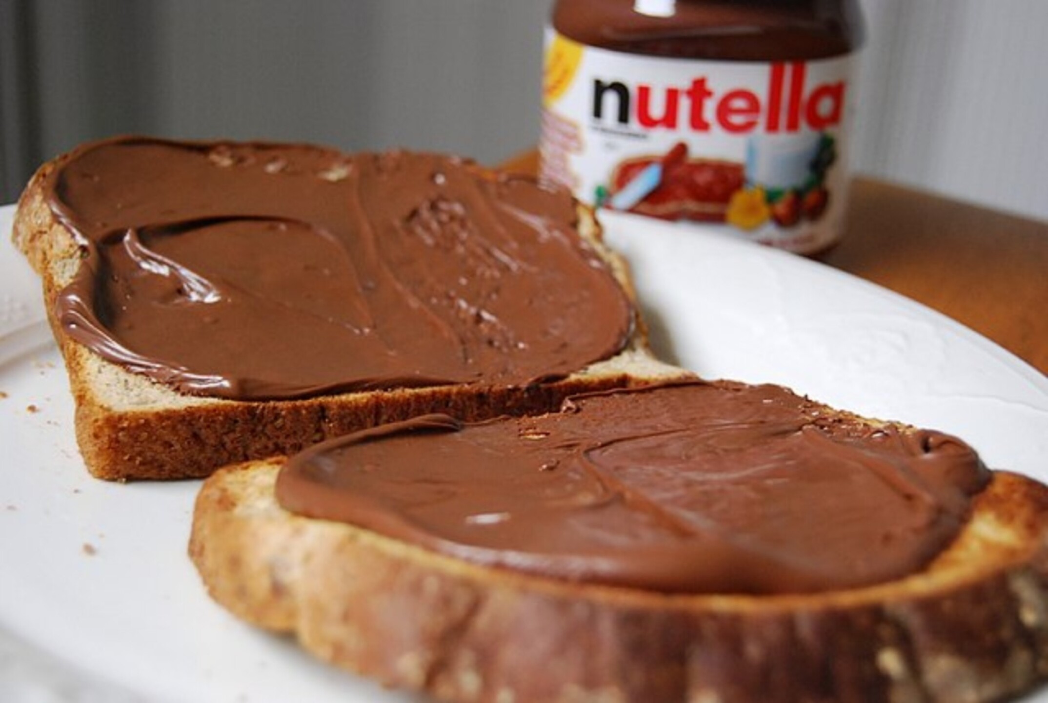 Nutella_for_breakfast.jpg