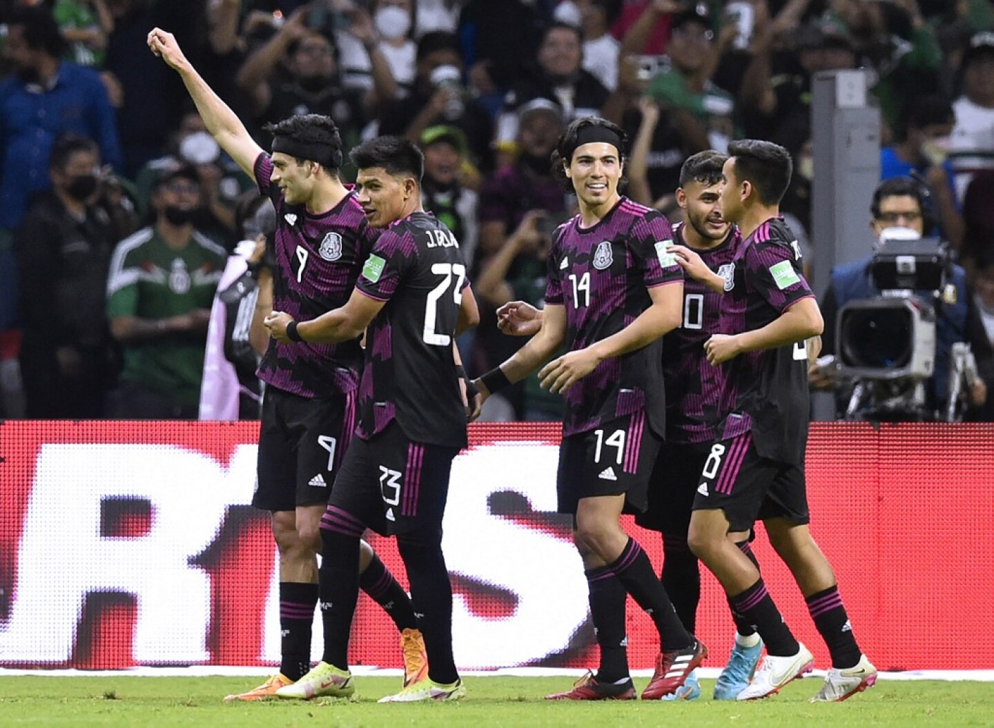 FBL-WC-2022-CONCACAF-MEX-SLV