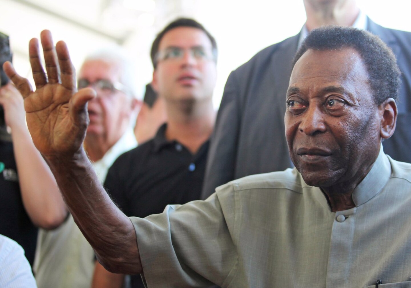 Pelé continúa su recuperación con una "mejora progresiva, según sus médicos