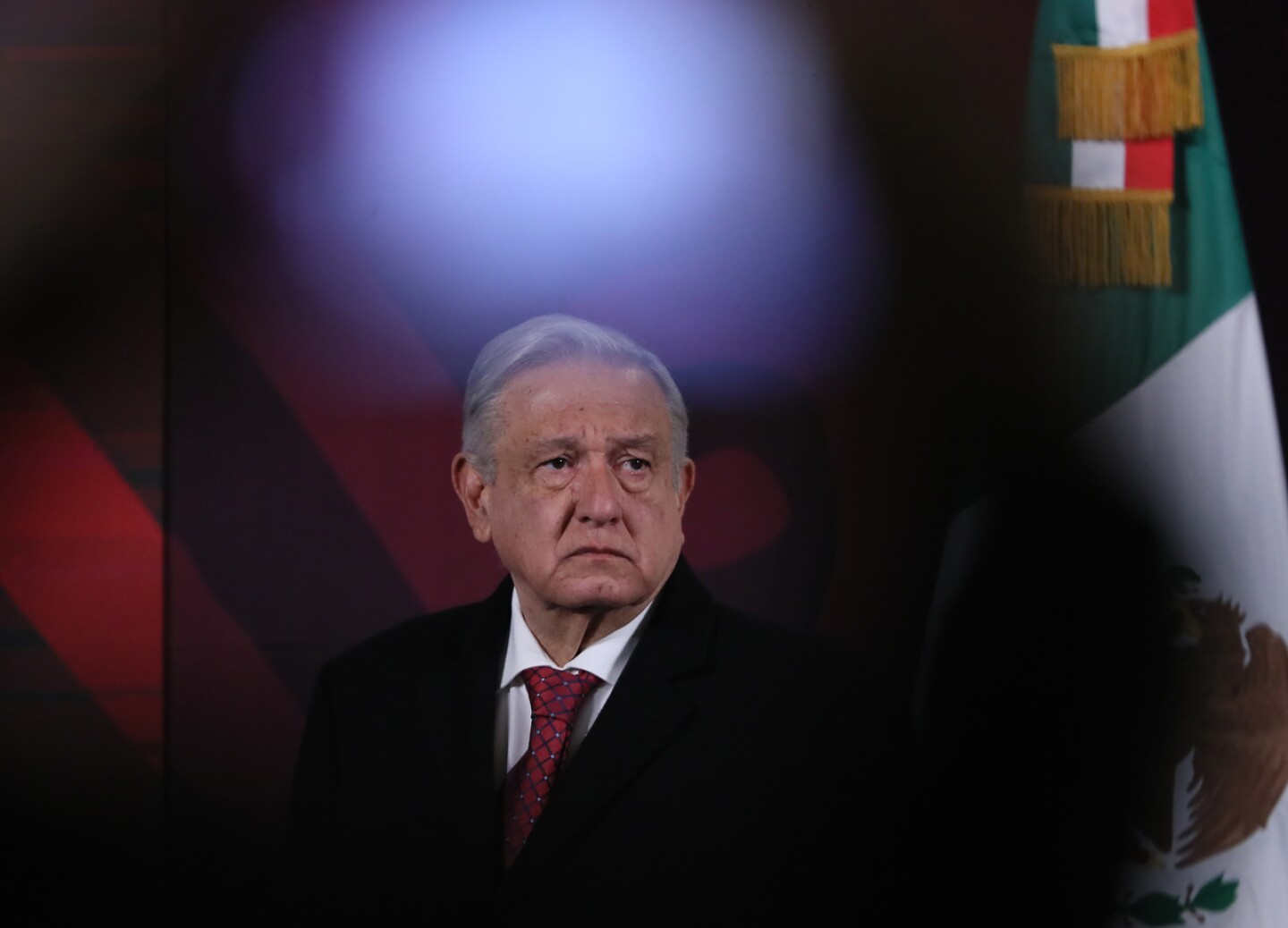 LÛpez Obrador rechaza que el EjÈrcito interceda por militares acusados por Ayotzinapa