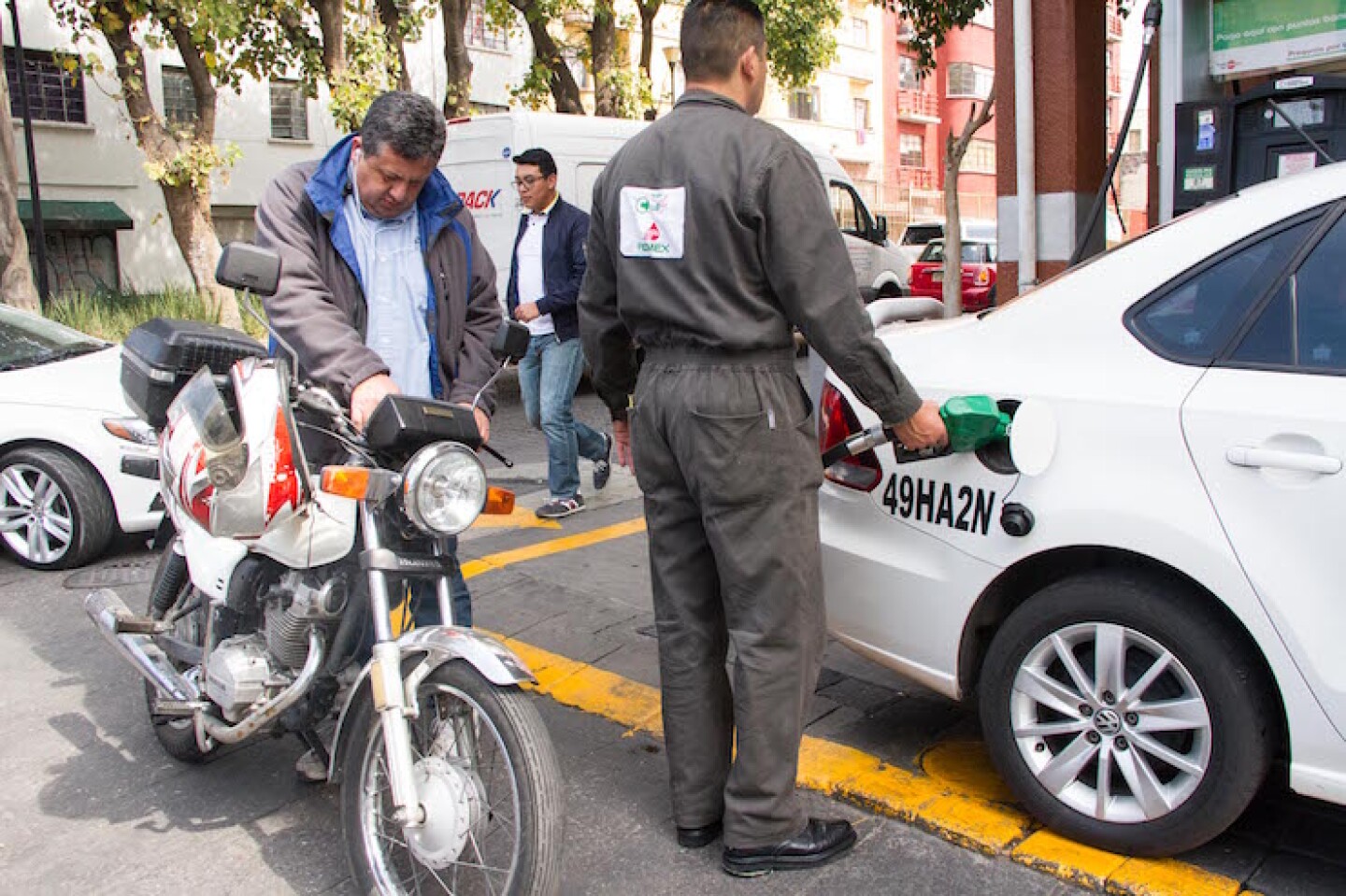 Gasolinera_Bolivar-1