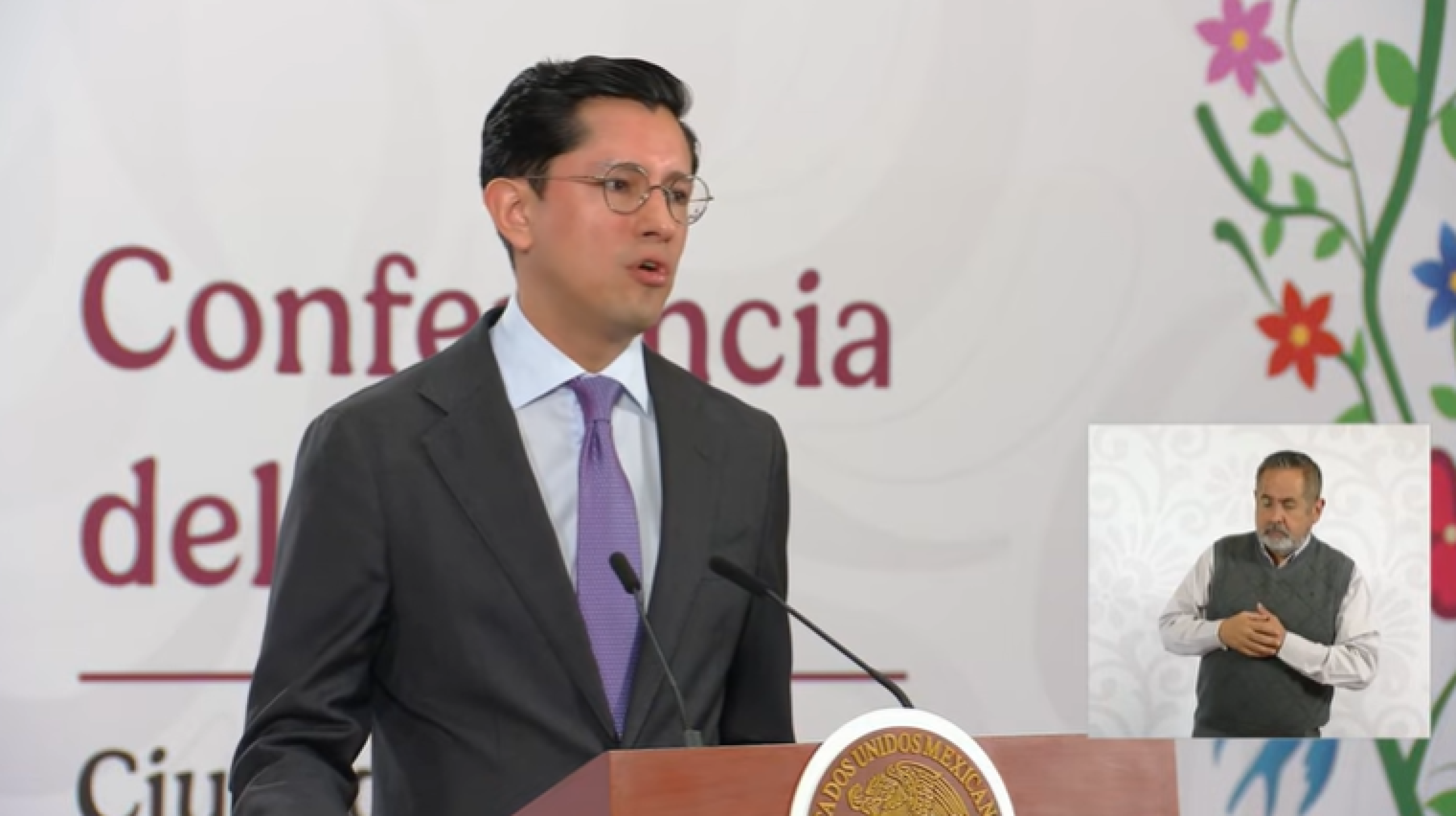 roberto-velasco-alvarez-3.jpg.png