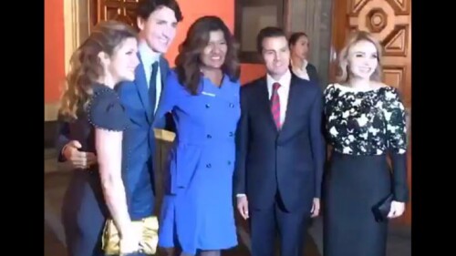 justin-trudeau-reportera