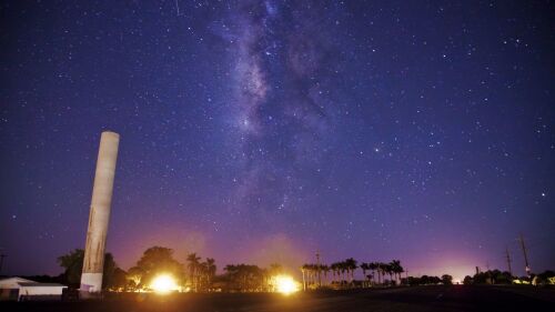 NAVOLATO, SIANALOA, 24MAYO2014.- Durante la madrugada se pudo observar un cielo totalmente estrellado y continuamente los restos del cometa 209P/Linear descubierto en el 2004; este fenómeno es denominado lluvia de camelopardálidas, nombre que se debe a que aparentan caer desde la constelación camelopardális (la jirafa) ubicada  entre la osa mayor y la osa menor.FOTO: RASHIDE FRIAS /CUARTOSCURO.COM
