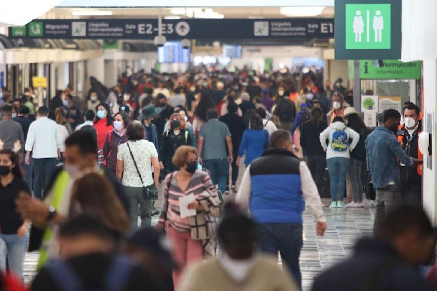 Medidas sanidad pasajeros AICM