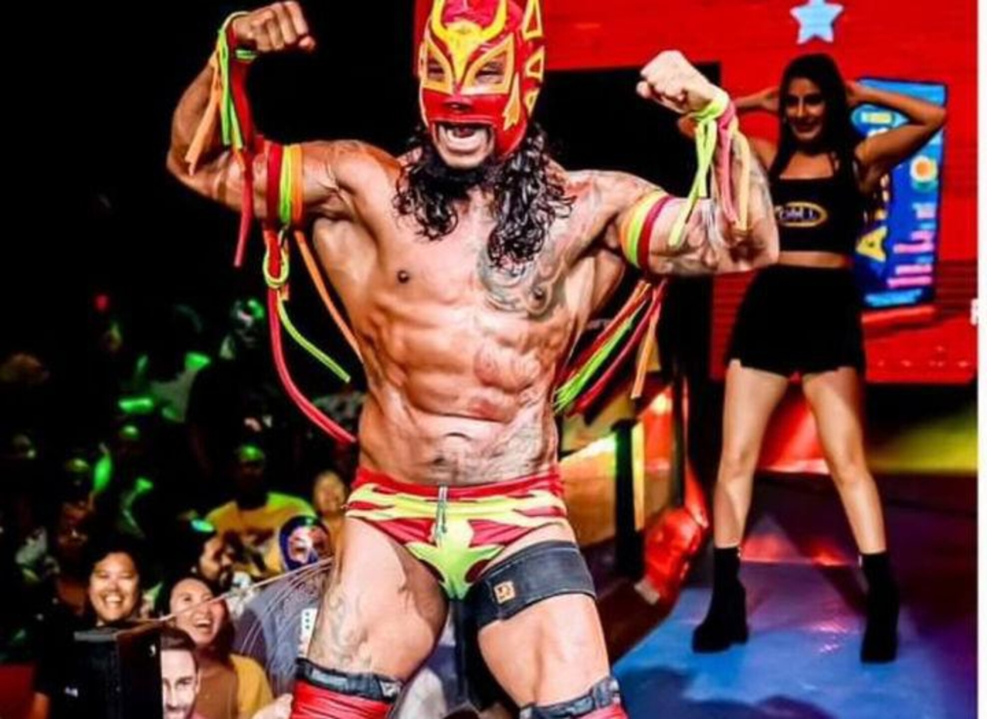 90-aniversario-cmll-dragon-rojo-jr