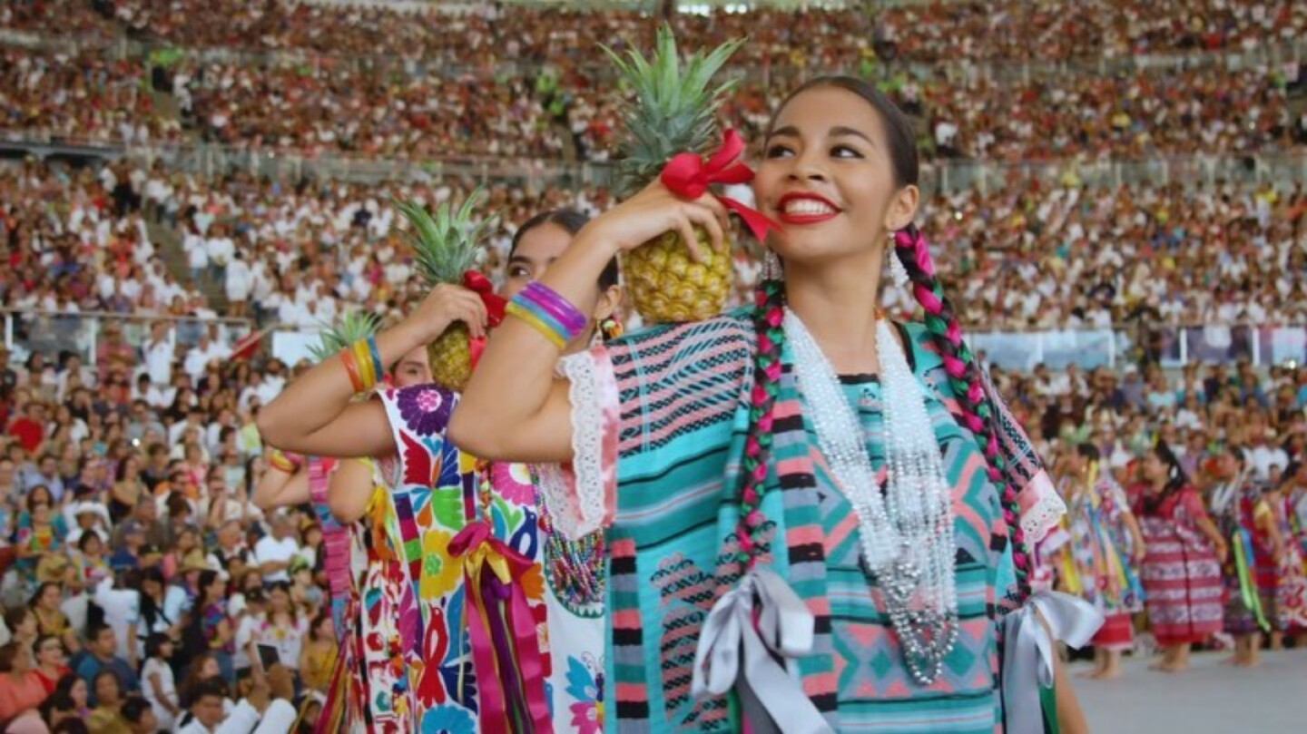 guelaguetza_cerro_fortin_flor_de_piña