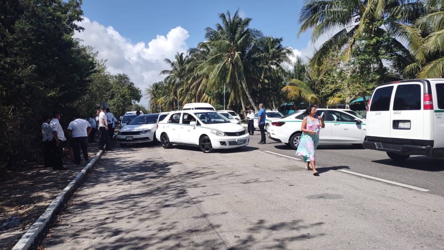 cancun-bloqueo-zona-hotelera