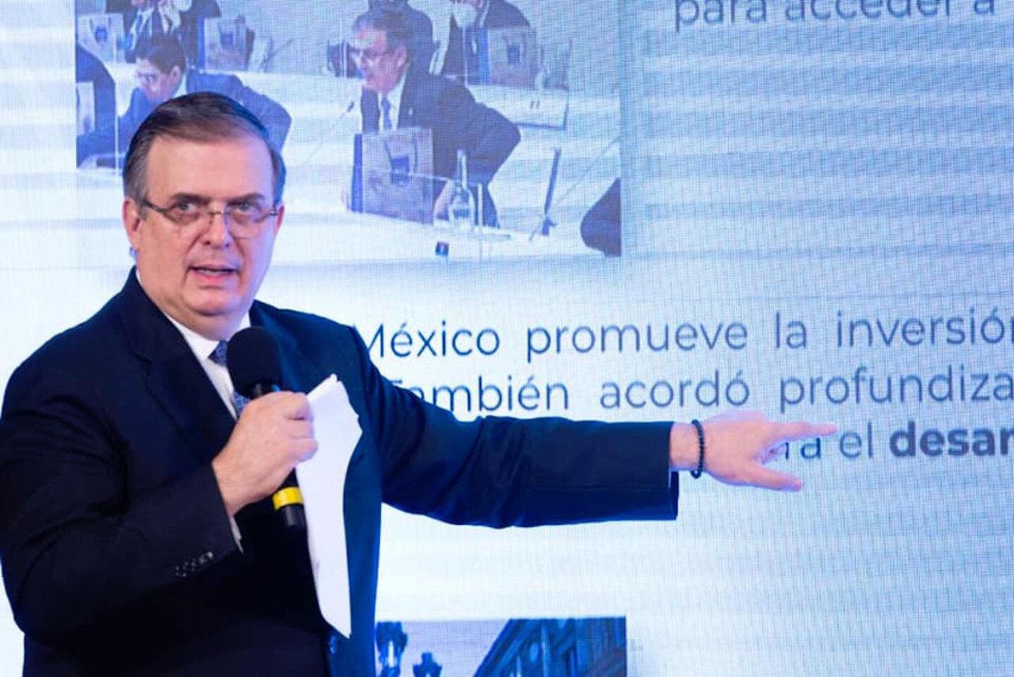 vacuna-de-moderna-ebrard