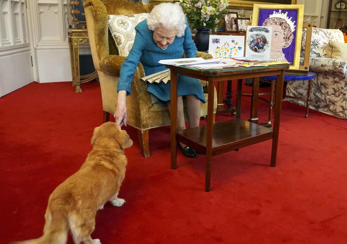 Los corgis de la reina Isabel II seguirán con su familia