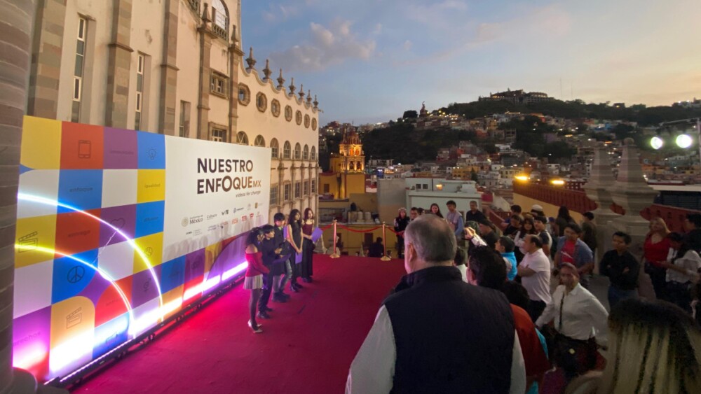 cervantino jovenes femsa.jpg