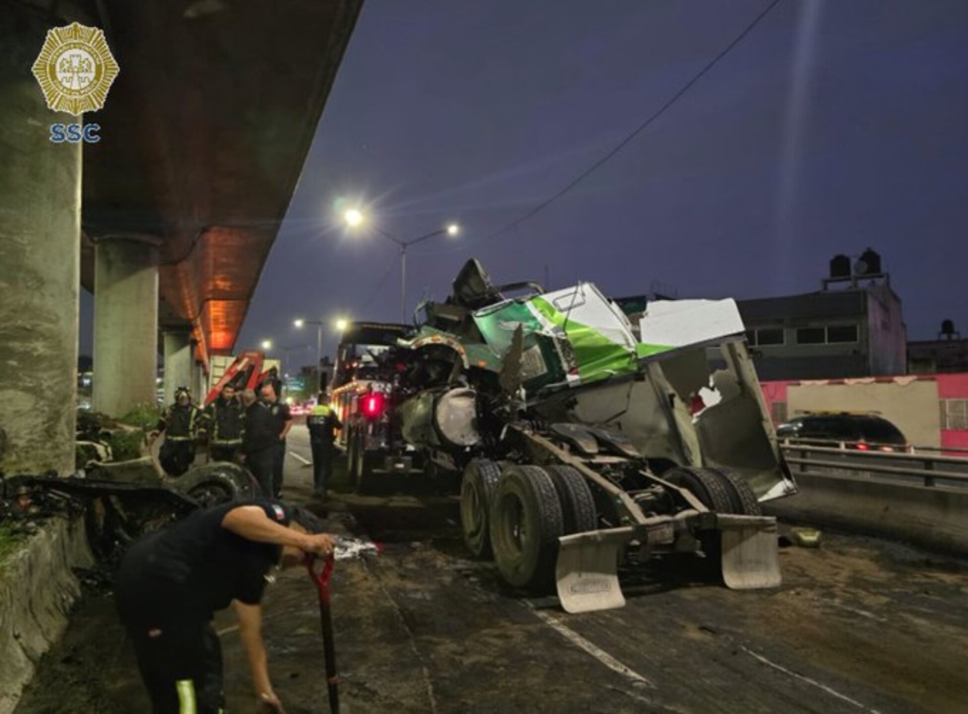 Accidente en Avenida Oceanía CDMX hoy viernes 5 de septiembre de 2025.jpg