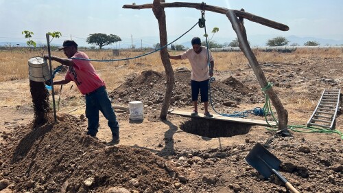 captación-de-agua-capesinos-oaxaca-efe