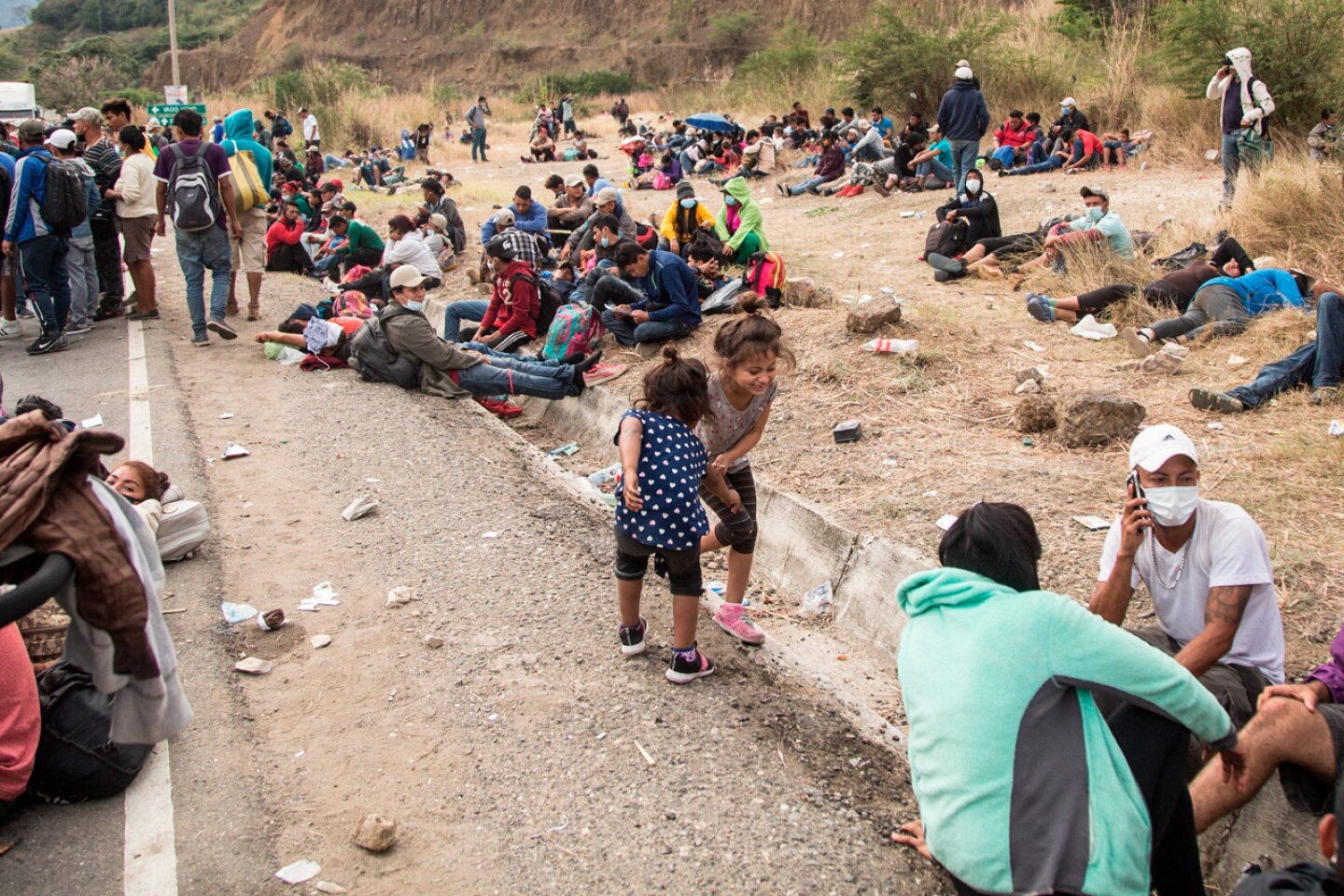 niñas migrantes, migracion caravana migrante hondureña