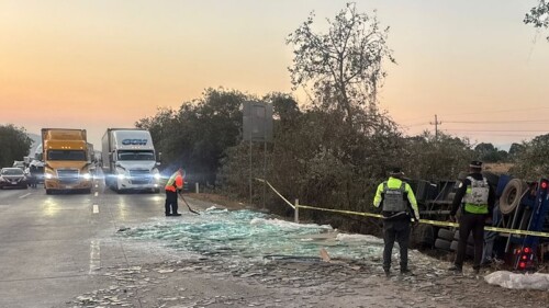 accidente mexico-queretaro hoy trafico martes 29 de abril.jpg