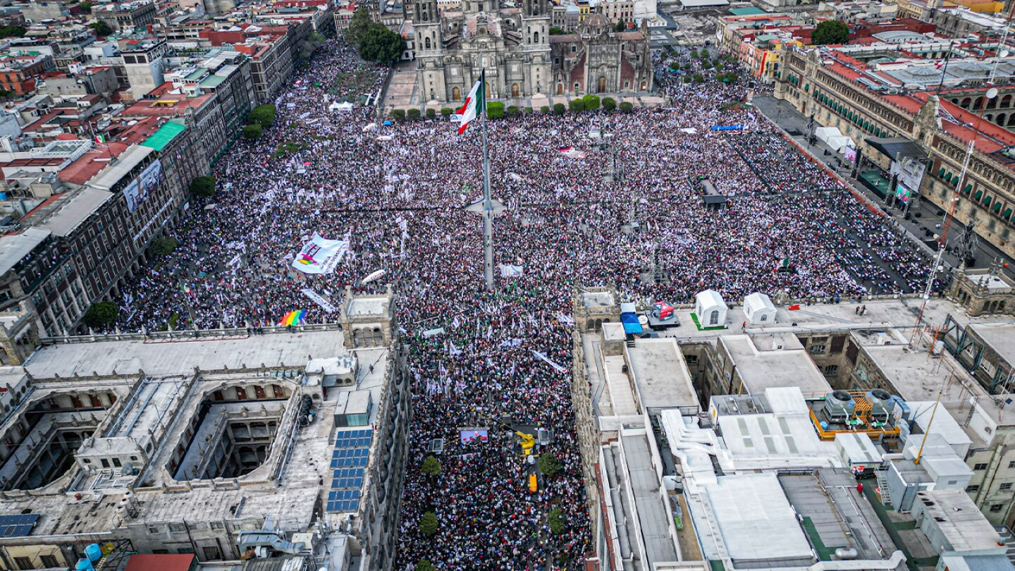 marcha-concentracion-amlo-zocalo-cdmx