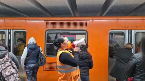 metro mujeres
