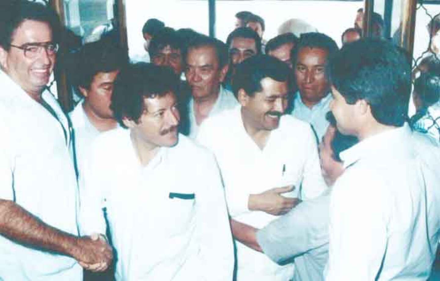 Manlio Fabio Beltrones comparte foto de Colosio