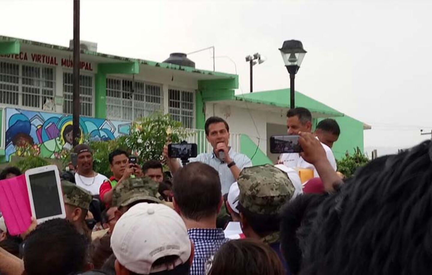 Peña Oaxaca- Jair