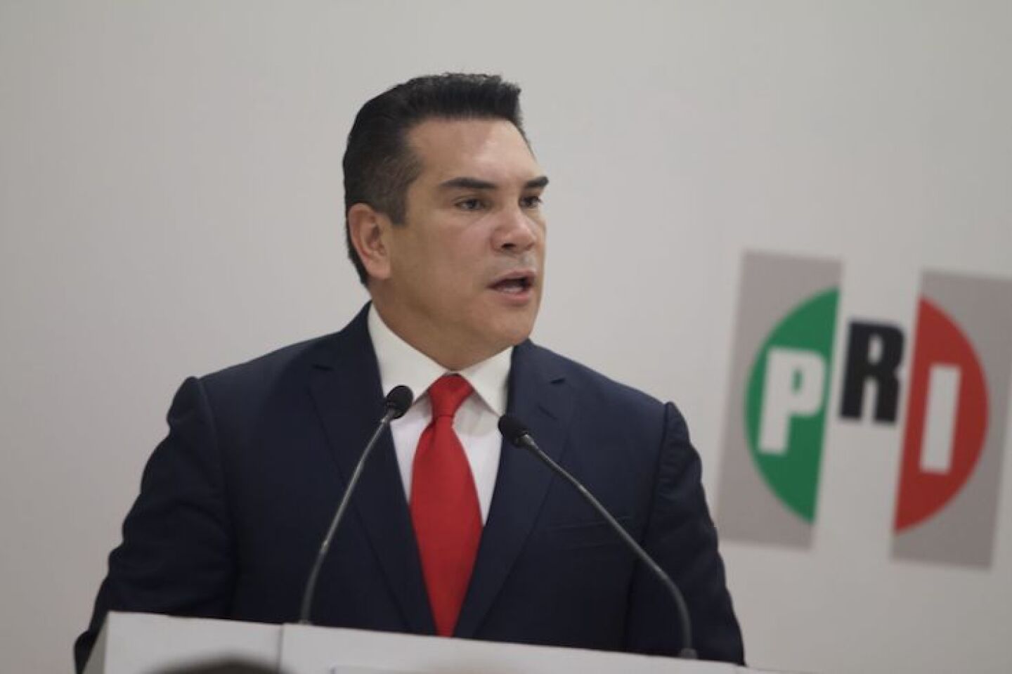 Alejandro Moreno Cardenas, presidente del Partido Revolucionario institucional (PRI) encabezó Sesión de Instalación y Primera Sesión Ordinaria de la Comisión Política Permanente