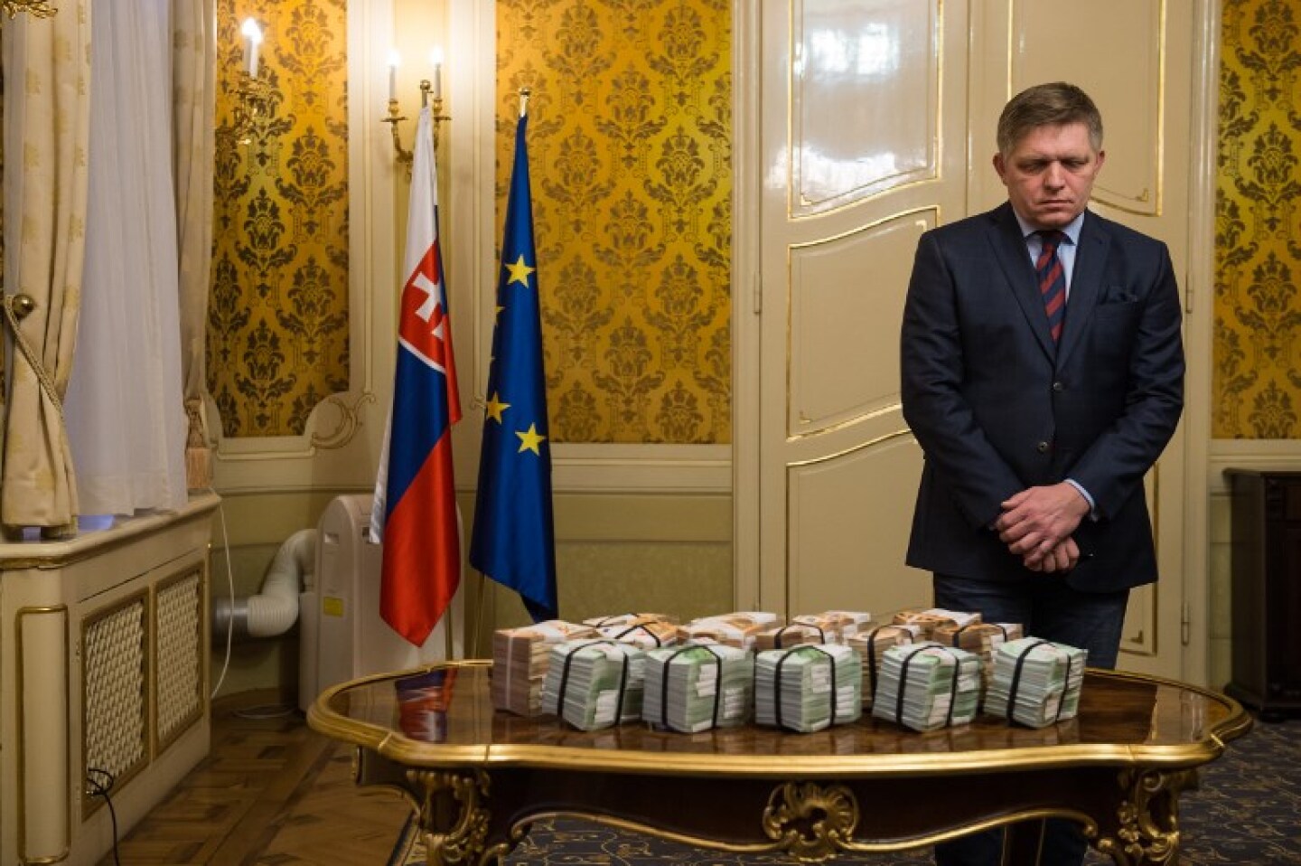 FILES-SLOVAKIA-POLITICS-FICO-RESIGNATION