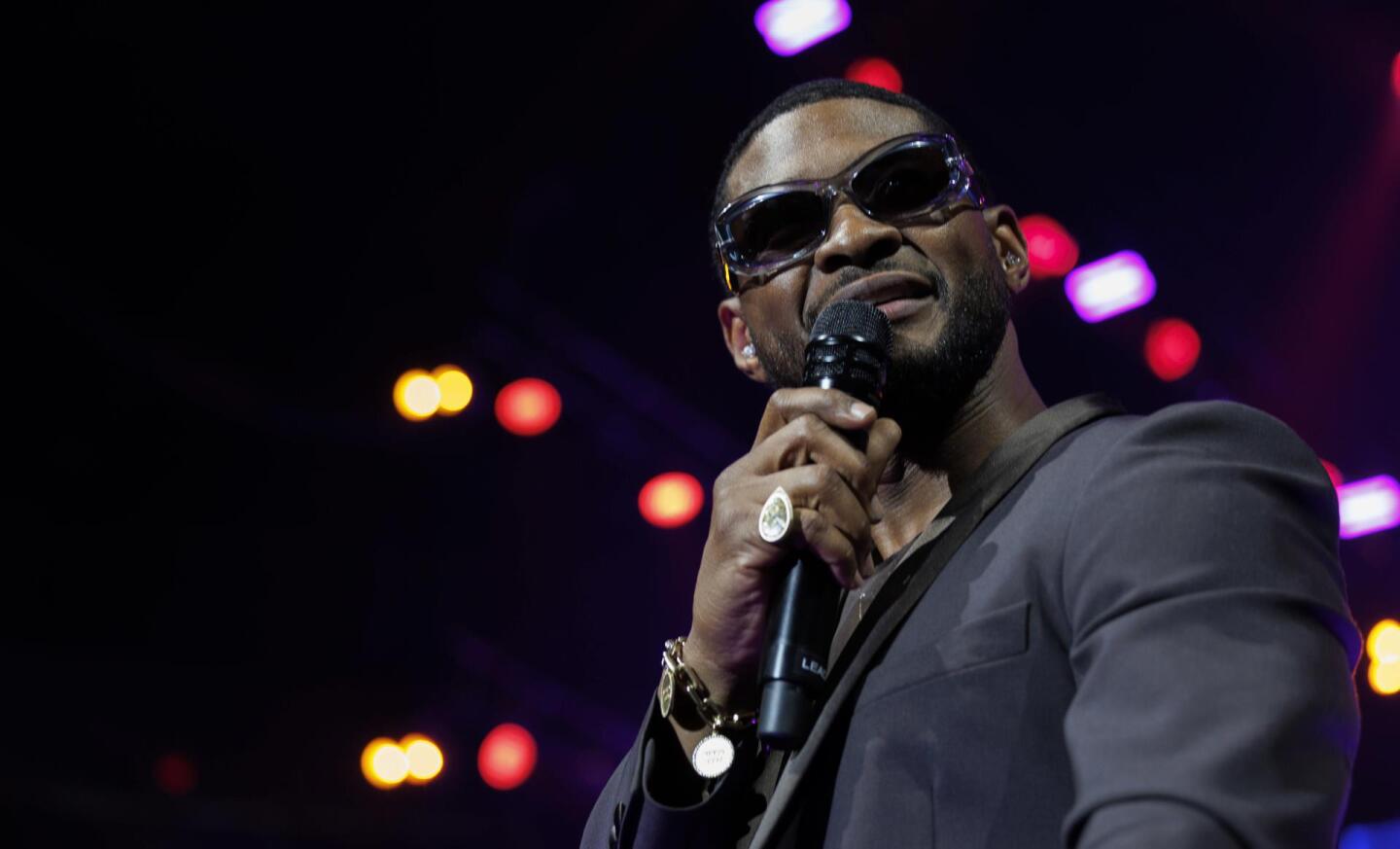 Usher-Super-Bowl-2024-Las-Vegas