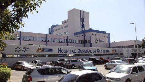 GUADALAJARA, JALISCO, 06FEBRERO2013.- Hospital General de Occidente (Zoquipan) fue el lugar donde dio a luz una niña de nueve años de edad el pasado 27 de enero. La recién nacida, peso 2.7 kilos y midió 50 centímetros al nacer y tanto la pequeña recién nacida tanto como la joven madre ya fueron dadas de alta, pero el hospital indico que dará seguimiento muy cercano al desarrollo del bebe debido a la corta edad de la madre.FOTO: FERNANDO CARRANZA GARCÍA /CUARTOSCURO.COM