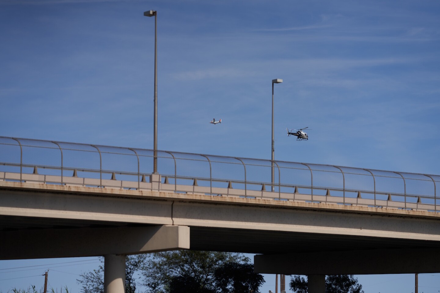 EE.UU. reabre el paso fronterizo de Del Río tras la crisis de los migrantes