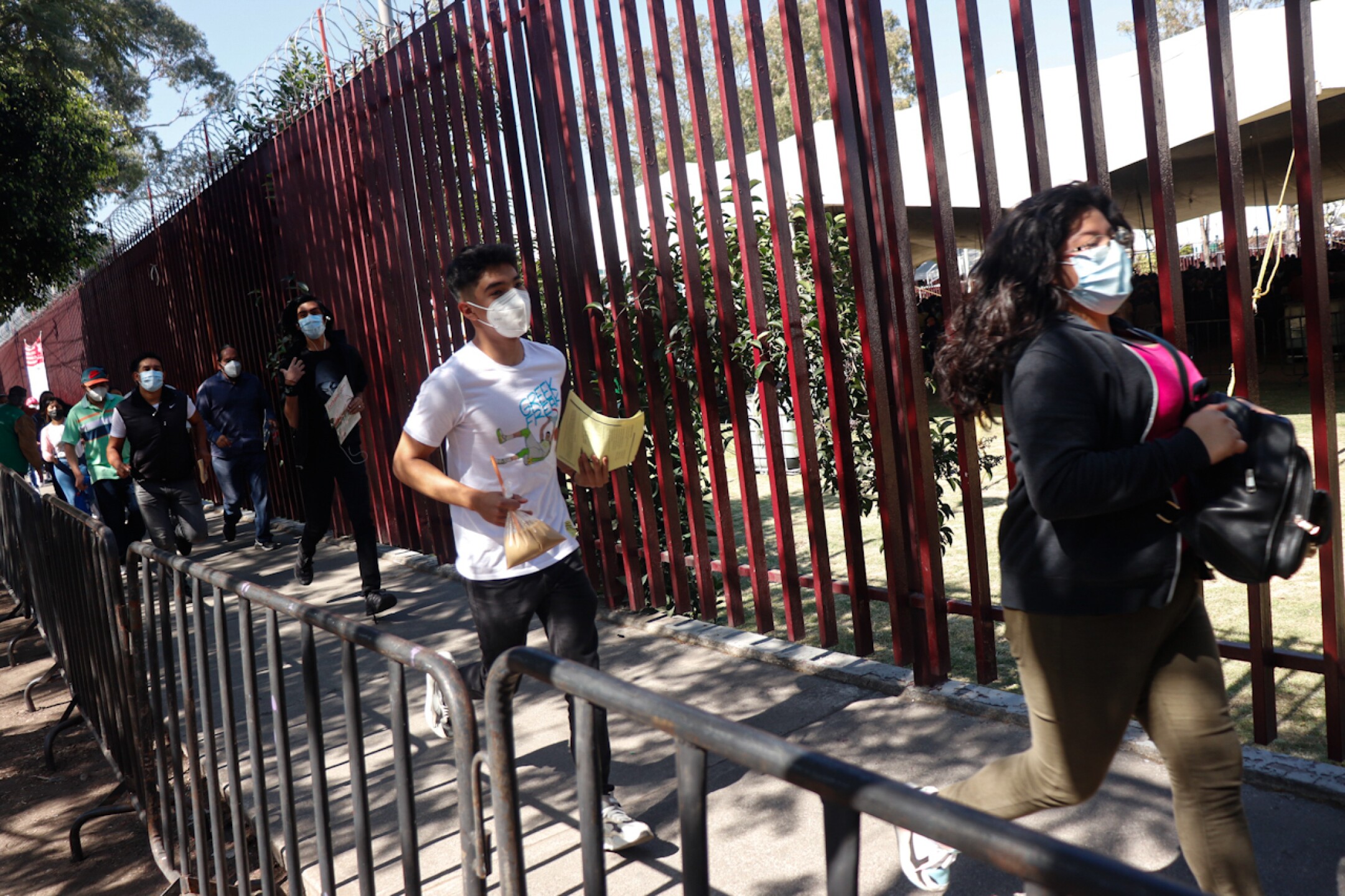 Vacuna-Iztapalapa-Iztacalco-fila-caos-6