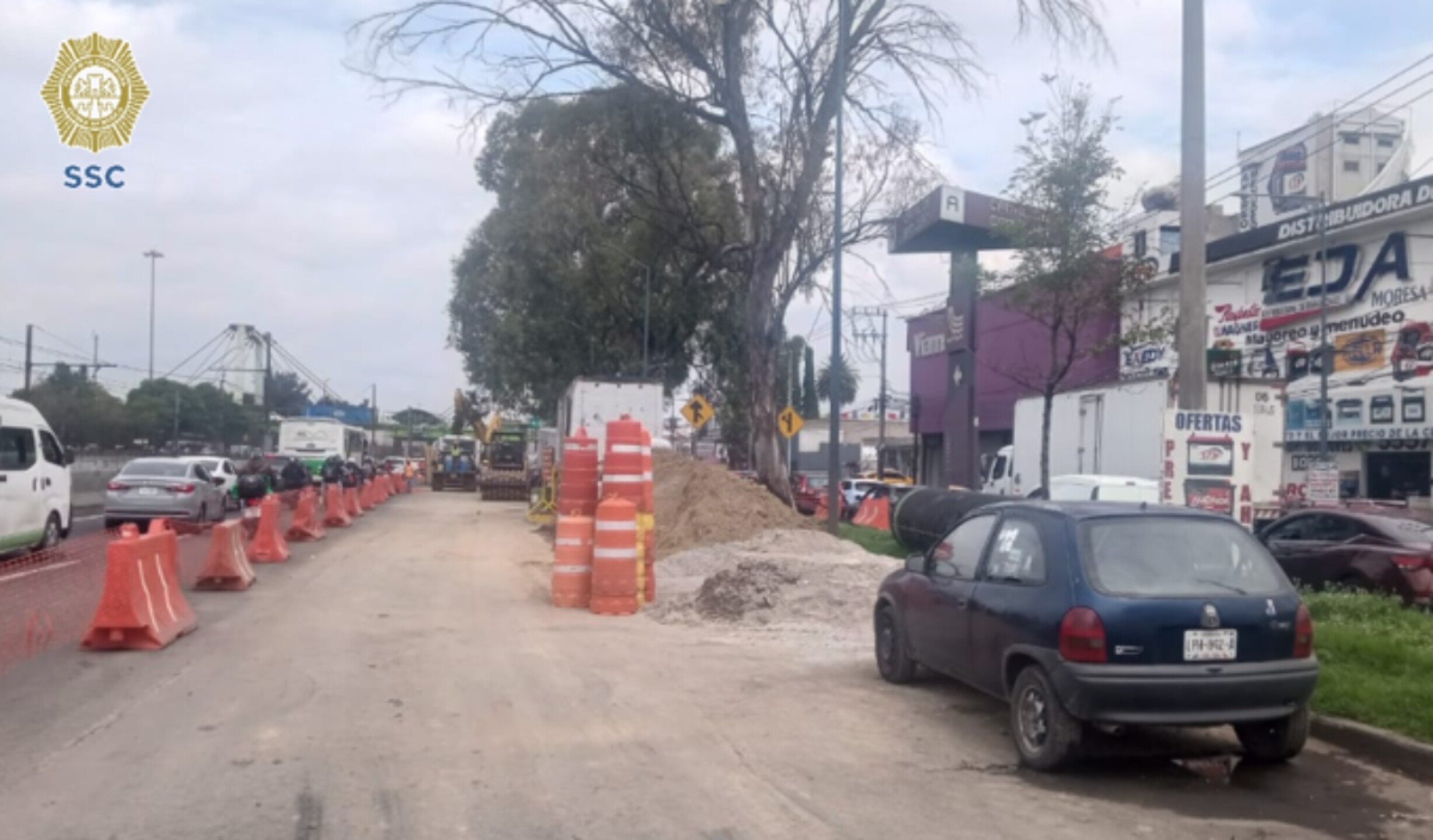 calzada ignacio zaragoza reparaciones socavón.jpg