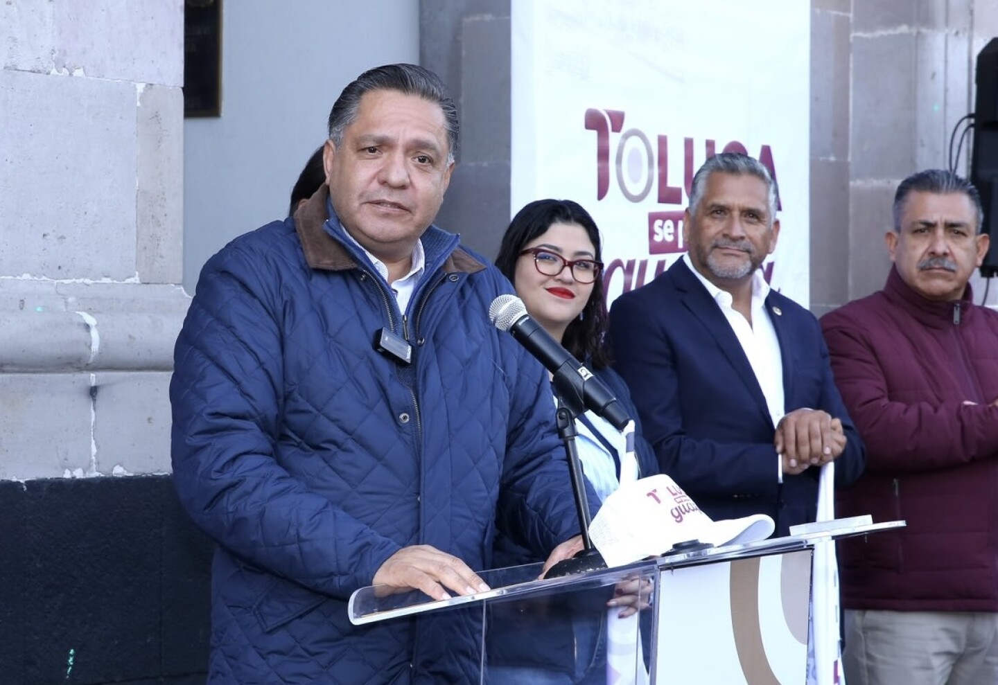 Toluca entrega de pipas de agua