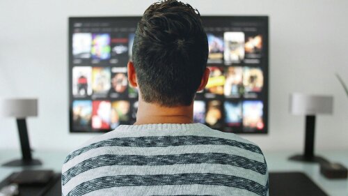 tv-3774381_1280
