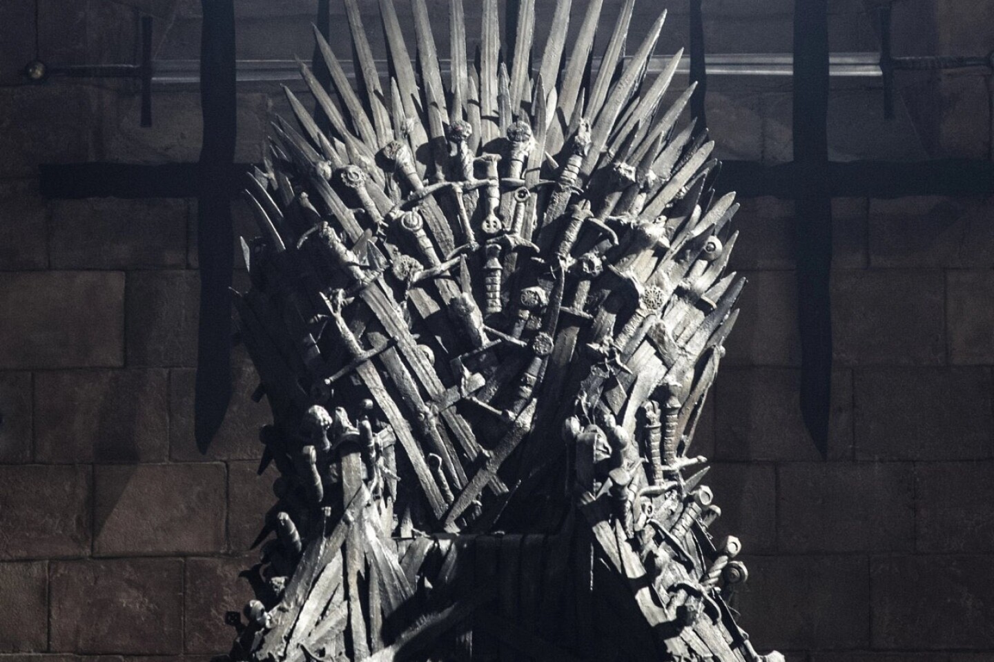 trono-game-of-thrones-subasta