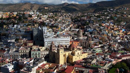 Guanajuato toque de queda