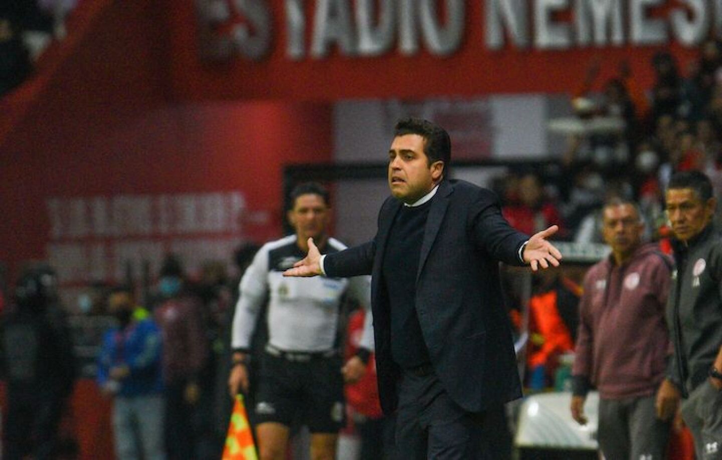 Marcelo Michel Leaño D.T. de Chivas de Guadalajara fue expulsado en el segundo tiempo del encuentro ante los Diablos de Toluca.