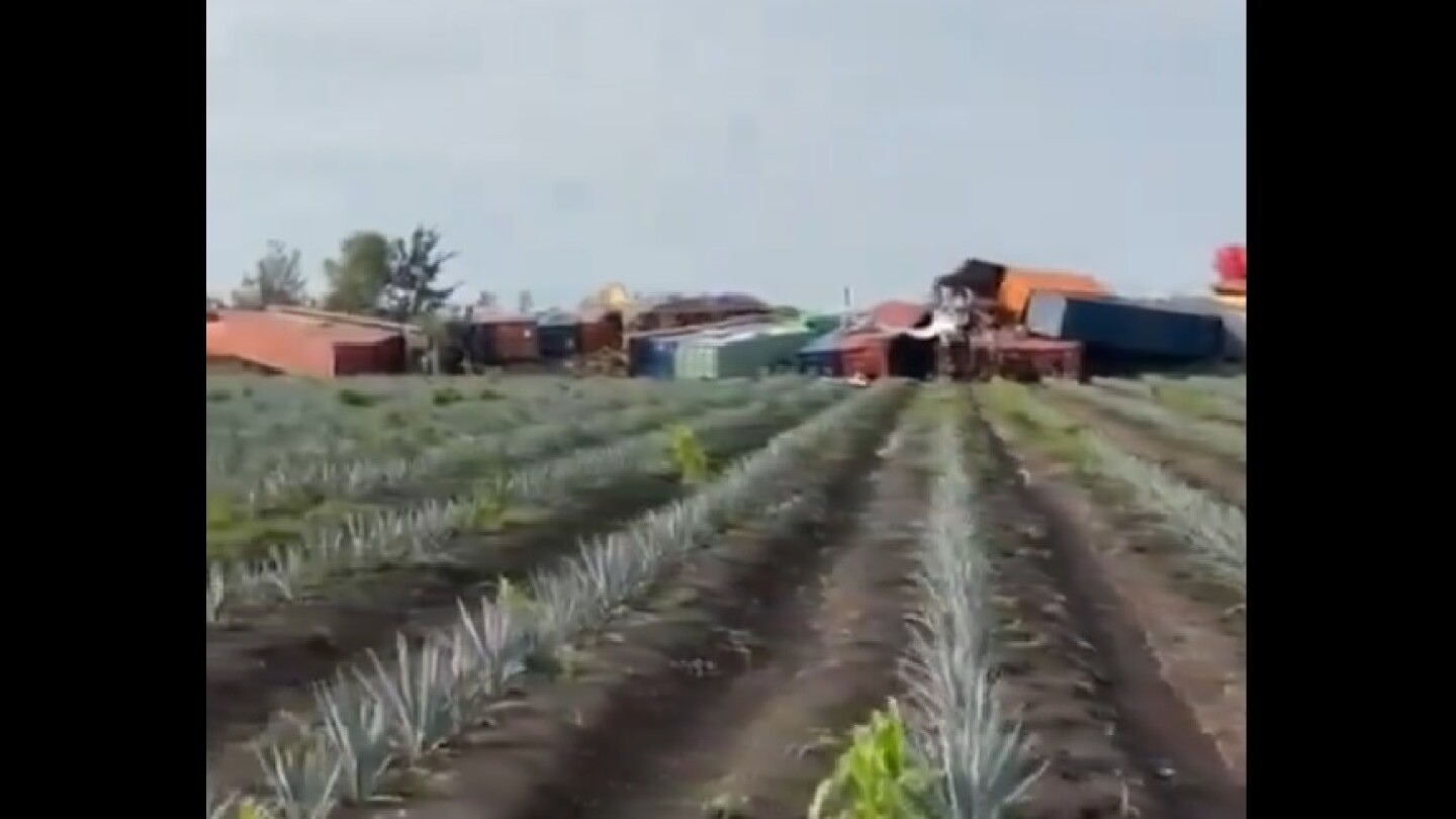 tren descarrilado.jpg