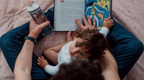 beneficios-de-leer-cuentos-a-tus-hijos