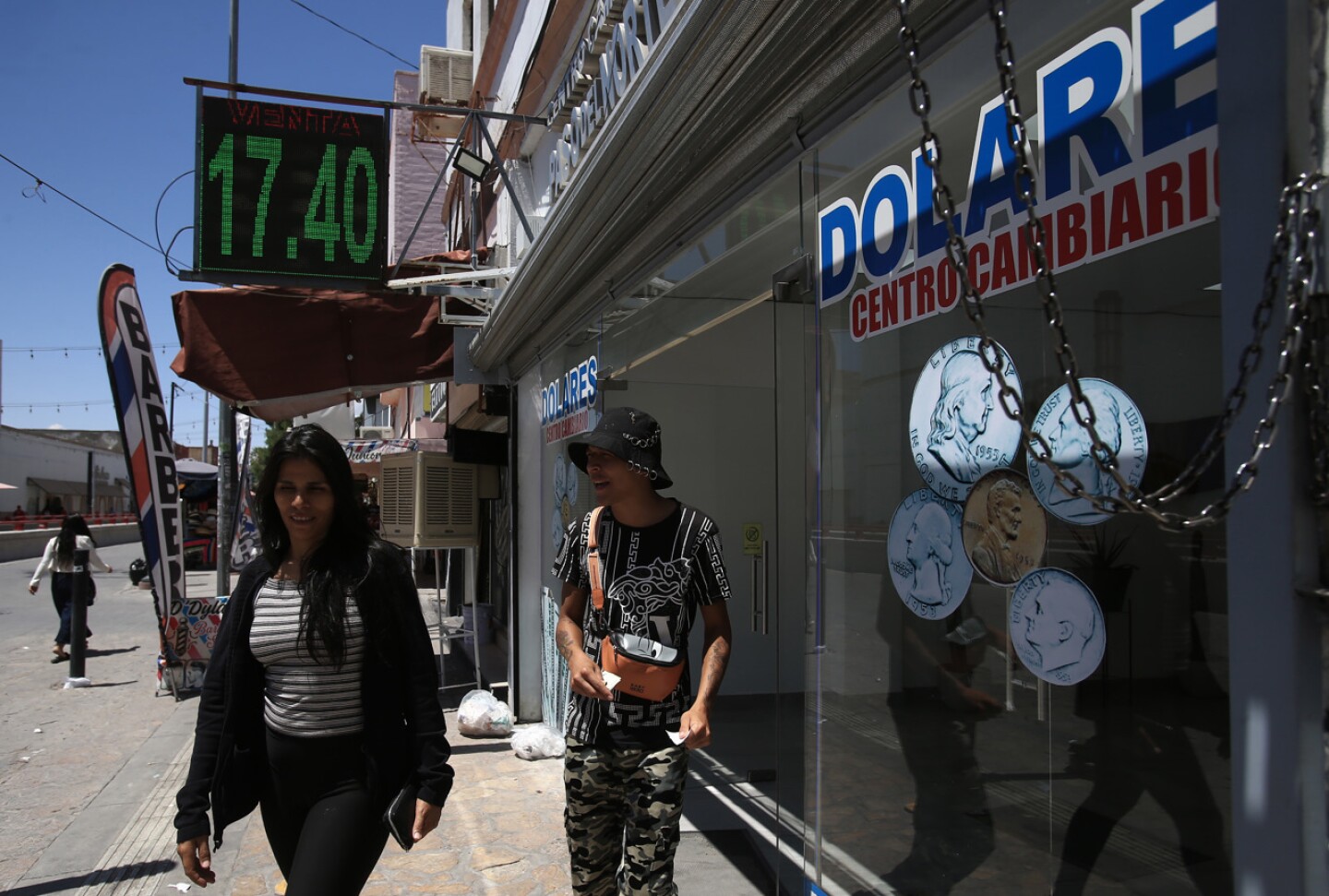 El fenómeno del "superpeso": la moneda mexicana se aprecia más de 12 % en la mitad del año