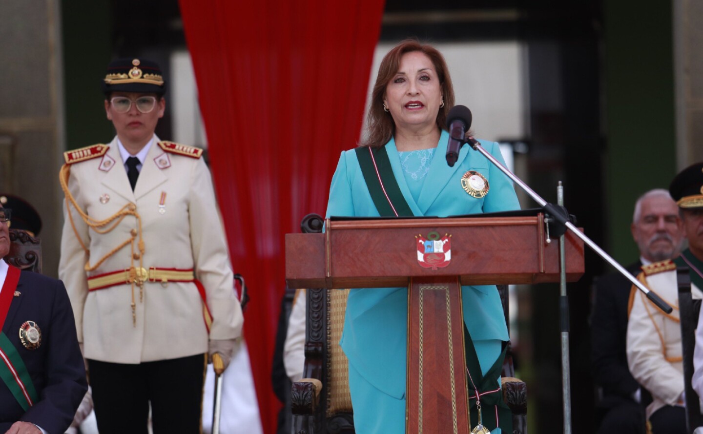 dina-boluarte-peru