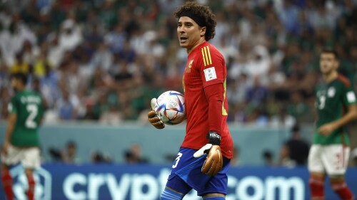 guillermo-ochoa-debuta-como-titular-con-el-salernitana-ante-el-milan