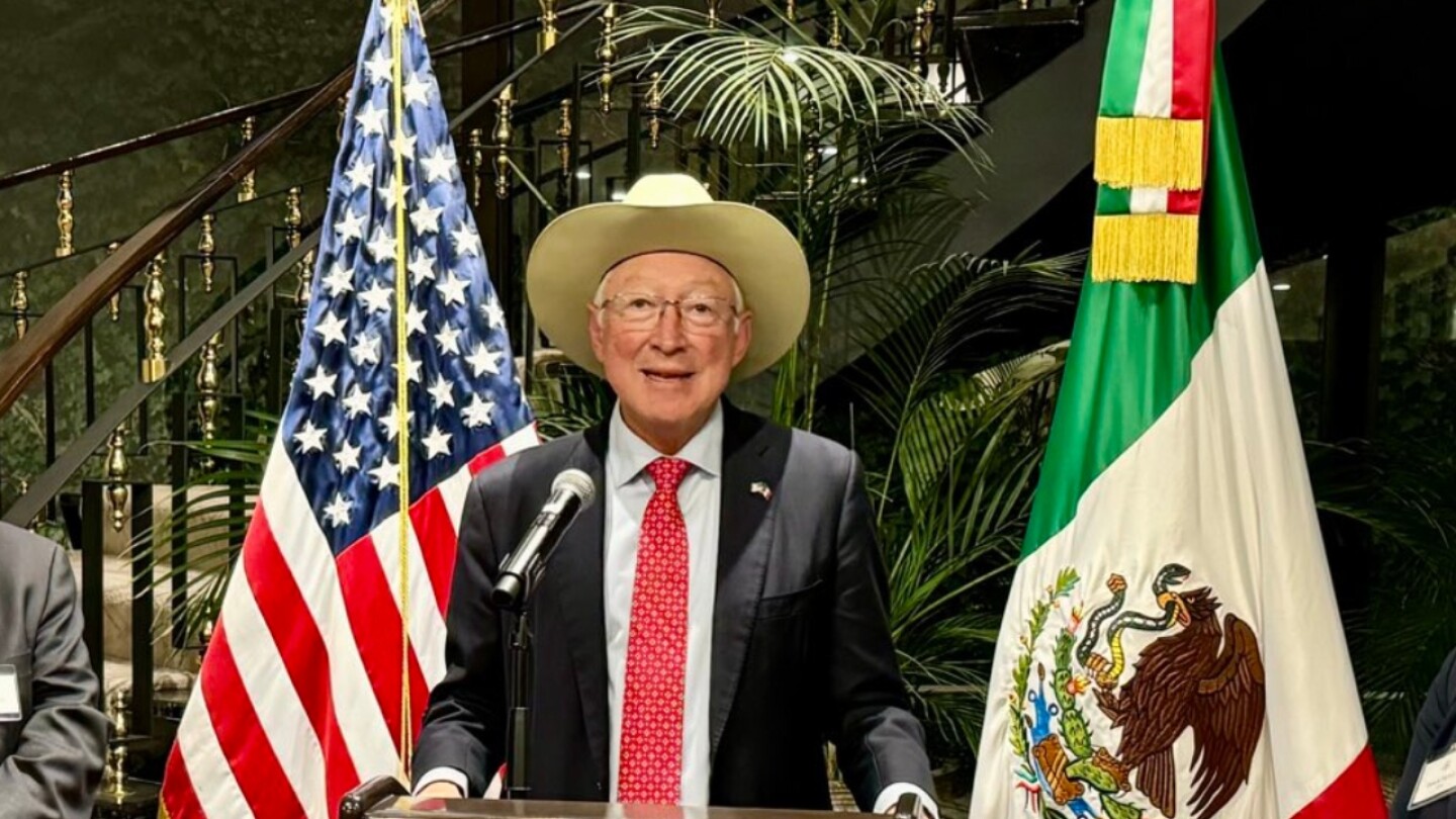 ken salazar migración