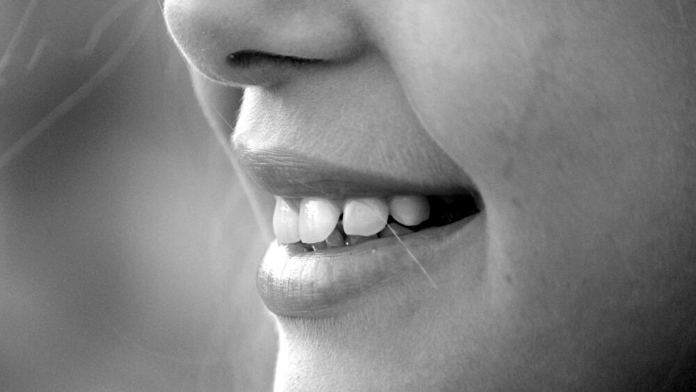 smile-ga742727b0_1280