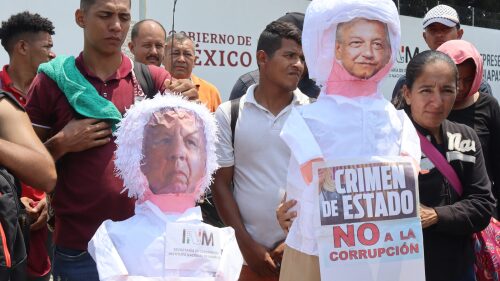 pinatas-amlo-y-garduno