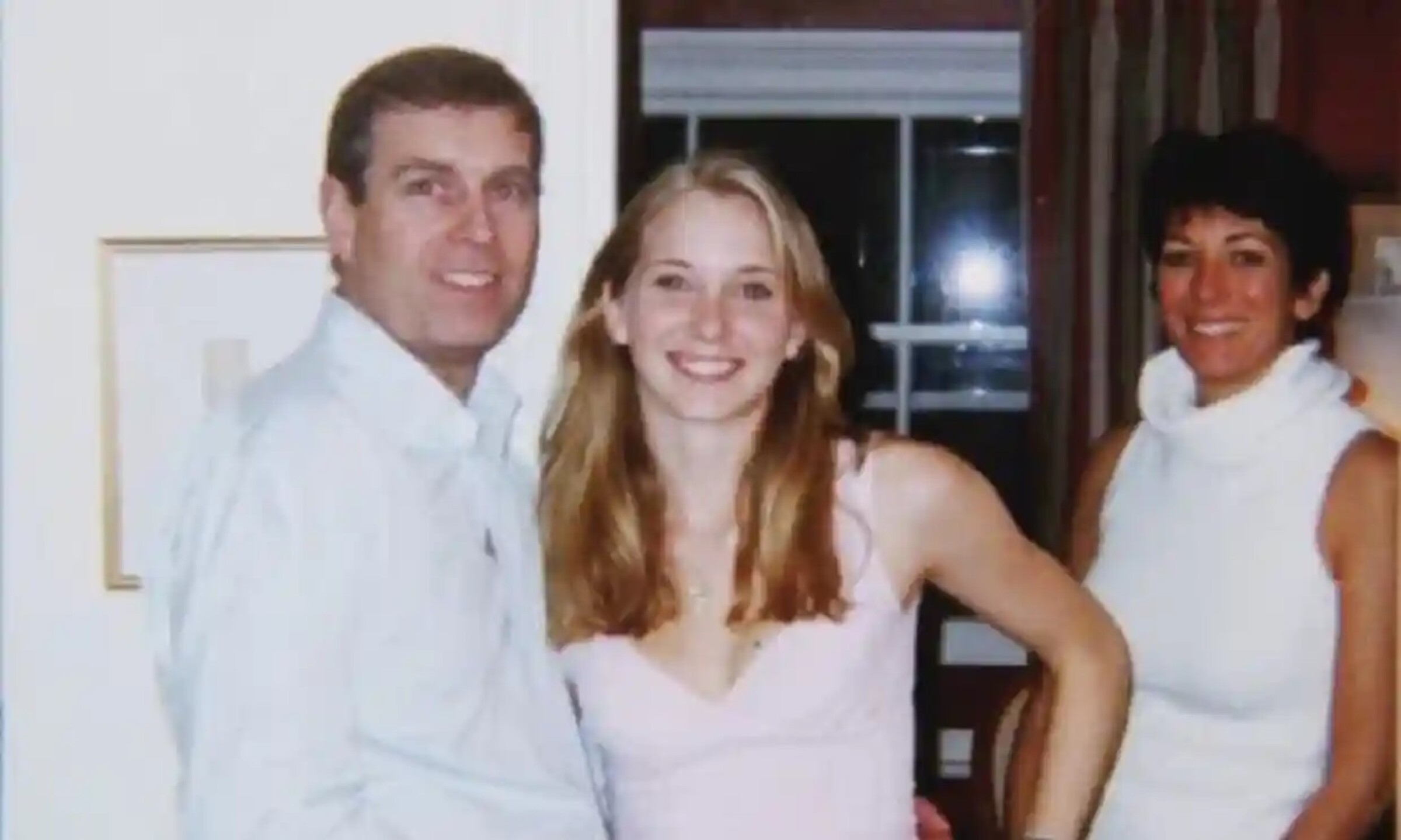 ghislaine_maxwell_se_siente_mal_por_el-_principe_andres