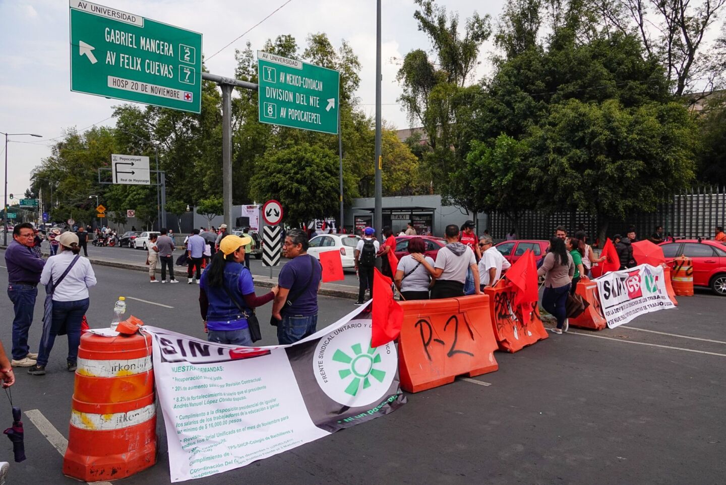 Bloqueo trabajadores Bachilleres-4