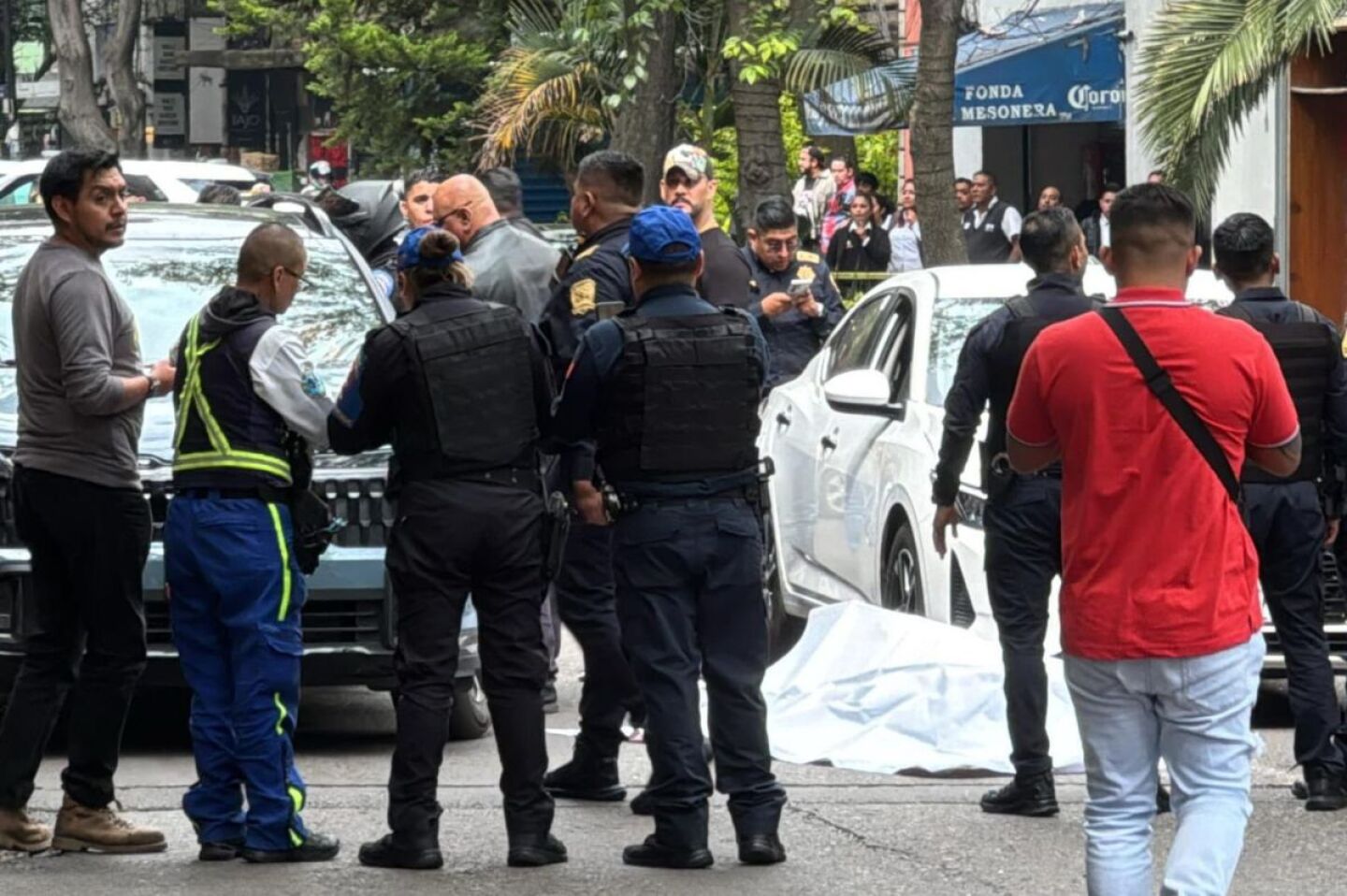 que-paso-en-la-colonia-juarez-en-cdmx-policias-de-ssc-frustran-asalto-hay-un-muerto-y-un-joven-venezolano-detenido