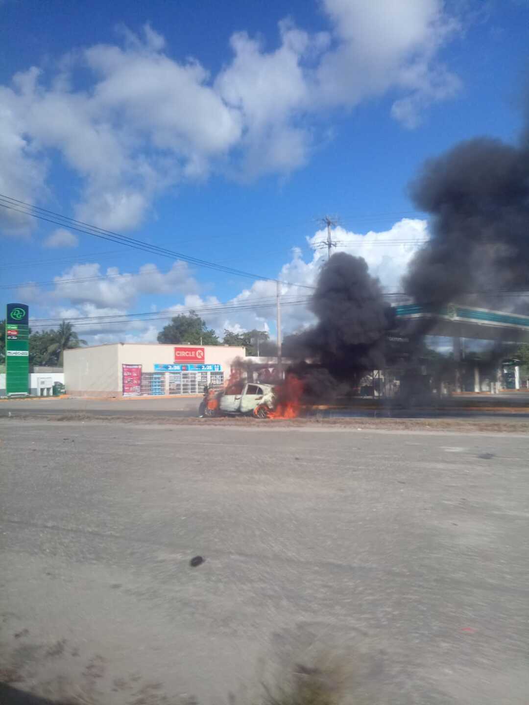 Vehiculos incendiados Tabasco